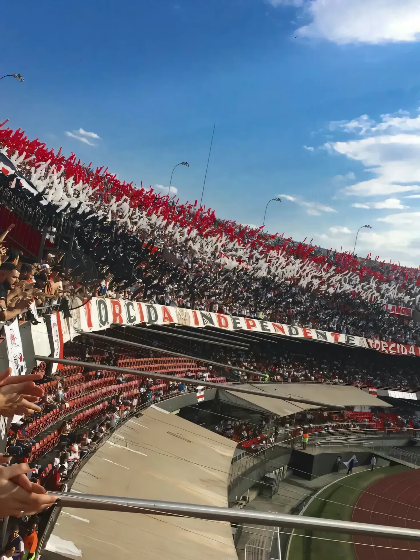 Arquibancada em dia de jogo