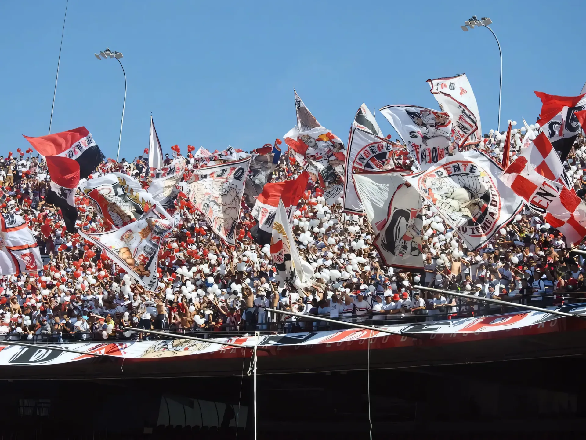 Torcida Independente na arquibancada